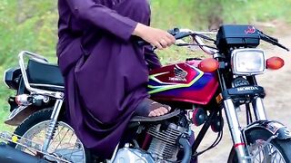 خان
