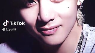 BTS V