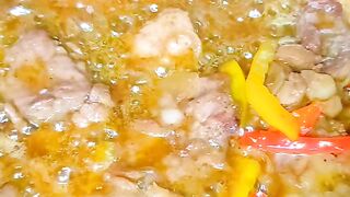 كلاوى وكبده غرقانه بزززززبدة البلدى ????His kidneys and liver were drowned in local butter