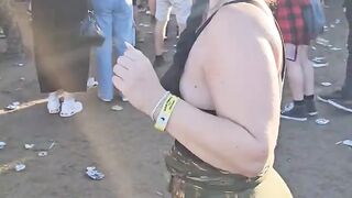mandylee walk fashion