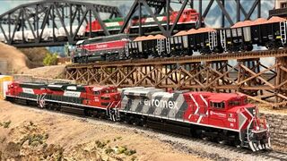 Athearn ATHG 75849 zebra scheme Ferromex SD70ACe FXE 4029 locomotive