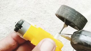 How to make dc gear motor tractor supply troli using 9 volt battery at homemade