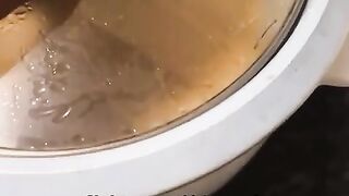 Cake in a rice cooker
