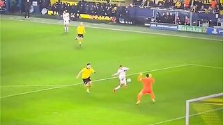 SEPAK BOLA VIRAL