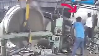 Allah aman de musibat se yar ????????????