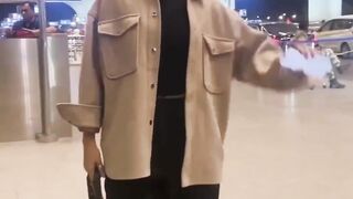 Bhumi Pednekar Spotted at Airport #bhumipednekar #short #youtubeshort #shorts #trending #viral #shortvideo