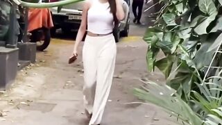 Janhvi Kapoor Spotted Outside at Krome Studio #janhvikapoor #shorts #viral #youtubeshorts #trending #shortvideo #ytshorts