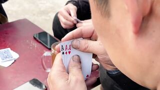 This person has won a good card, they are too excited, and others are afraid
