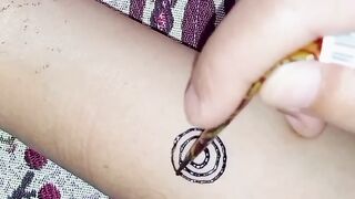 Beautiful mehandi designs for back hand