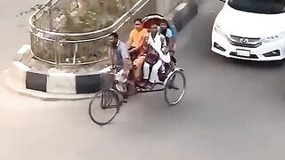 Aise driver ap ne nhi dekha hoga