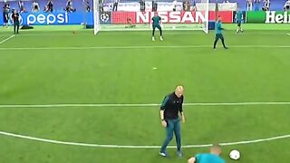 Ronaldo God mood in football ????????????????