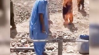 Breaking News pani ke jagha gas Nikal ayee