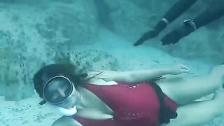 Guy gets left behind!! Girl swims to surface alone! #shorts #freediving #travel