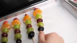 Most popular street food in Korea!! making fruits candy, Tanghulu