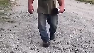 The biggest hands in the world