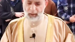 وما (من) (دابةٍ) (في) (الأرض) (إلا) (على) (الله) (رزقها)