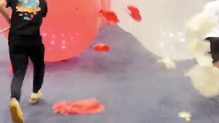 Balloon Popping Race