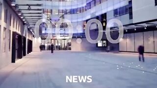 BBC presenter speaks out after putting middle finger up live on air #itvnews #bbcpresenter