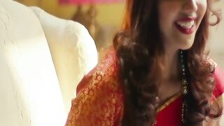 Larki Ke Paas Ayi Doulat....!! #sarahkhan #imranashraf #shorts #humtv #pakistanidrama.