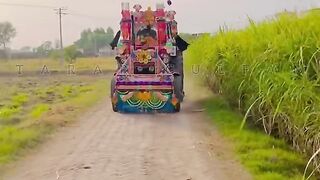 Tractor 520 2X2 Like And Subscribe