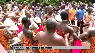 UK returns looted Ghana artefacts on loan after 150 years.