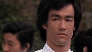 Bruce Lee vs Bob wall