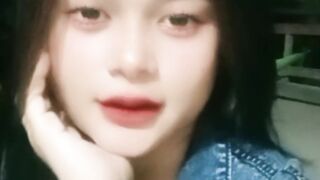 lipsing a song