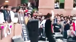 Ucp university cute girl Dance #ViralMe #Dancing #videoviral #dance