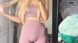 #spy cameltoe #cameltoes #leggings # #bigtoe #yogapants #hotgirl