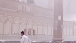 How this my video masjid nabawi s a