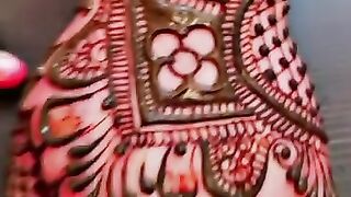 Catchment mehndi design
