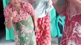 Grandma's grandmother is dancing