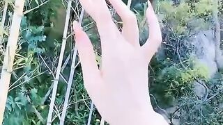 hand_girls_songs