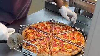 Pizza at Costco #wogboyeats #food #sydneyfoodies #visitsydney #sydneyfoodguide