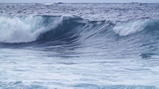 Sea waves