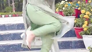 Dance with cutee????