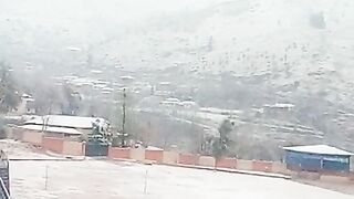 Snow fall in kashmir