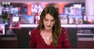 Al Jazeera office in Israel raided and channel taken off air in country | BBC News