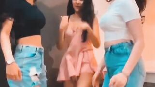 Butty Full girl and butty full Dance