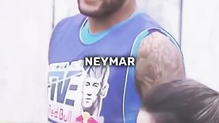 Neymar Vs 11 female footballers ????