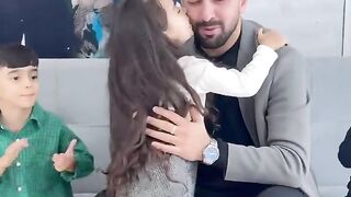 Şirin Qizin Reqsi Gunun Trendi Ola Biler_ Nuray????