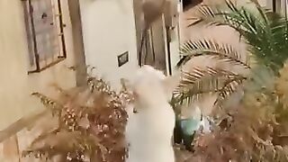 Look at this mouse where it got away from the cat