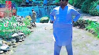 My bro going to travel