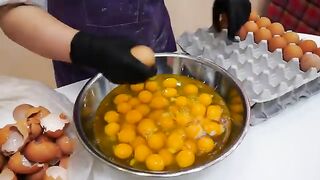 Making various seashell macarons  Korean street food