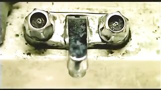 Björk - It_s Oh So Quiet (Музыкальное видео)(360P).