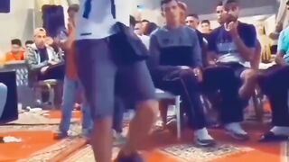 رقصة المريولين العجيبة
