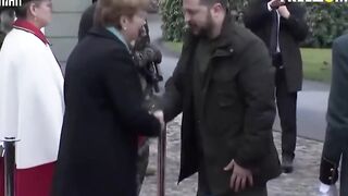 ЗАПОЧВАТ  ПРЕГОВОРИ  ЗА МИР.