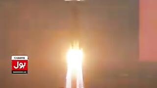 BOL News - Pakistan Successful Moon Mission ｜ ICUBE-Qamar vs ｜ Chandrayaan-3 ｜ Pakistan Space Mission Updates