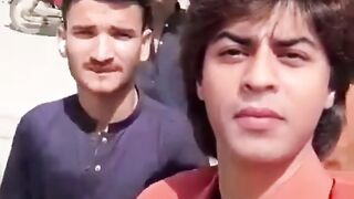 Shahrukh Ka Hamshakal ChotaKing Pakistani Srk 2.