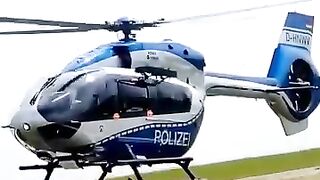 Watch the American police plane